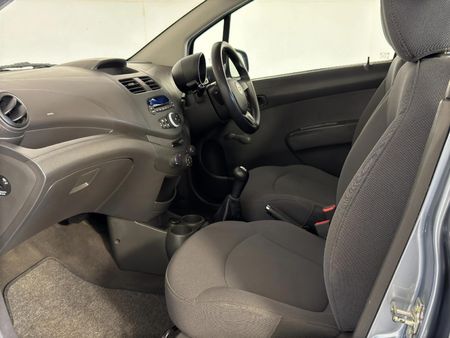 2012-Chevrolet-Spark-12-L_9