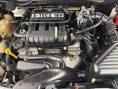 2012-Chevrolet-Spark-12-L_12