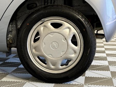 2012-Chevrolet-Spark-12-L_16