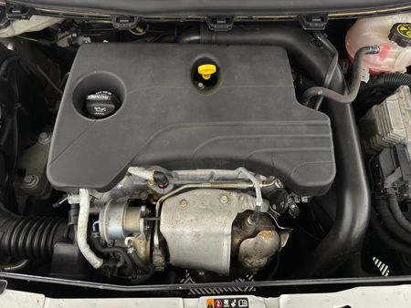2018-Opel-Astra-10T-Enjoy-5-dr_14
