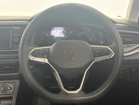 2023-Volkswagen-Polo-10-TSI_13