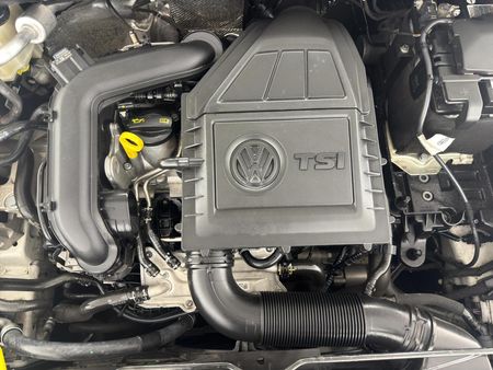 2023-Volkswagen-Polo-10-TSI_14
