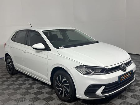 2023-Volkswagen-Polo-10-TSI_2