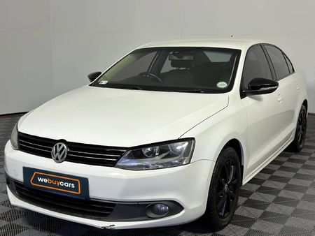 2013-Volkswagen-Jetta-VI-16-TDI-Comfortline-Auto_0