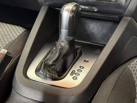 2013-Volkswagen-Jetta-VI-16-TDI-Comfortline-Auto_11