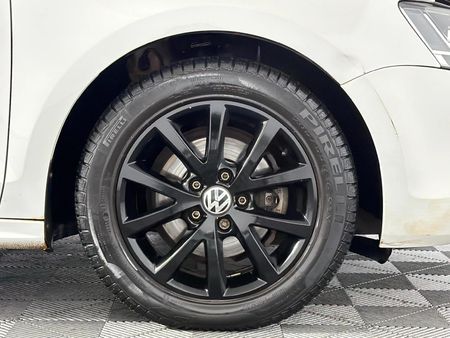 2013-Volkswagen-Jetta-VI-16-TDI-Comfortline-Auto_16