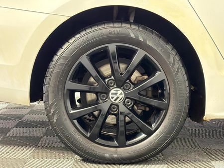 2013-Volkswagen-Jetta-VI-16-TDI-Comfortline-Auto_18