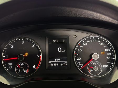 2013-Volkswagen-Jetta-VI-16-TDI-Comfortline-Auto_7