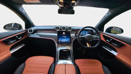 2026-Mercedes-Benz-GLC-300d-Coupe-4Matic-AMG-Line_11