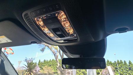 2023-Mercedes-Benz-GLS-580_22