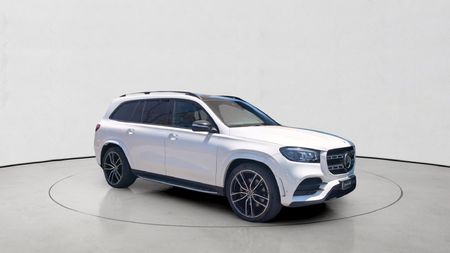 2023-Mercedes-Benz-GLS-580_6