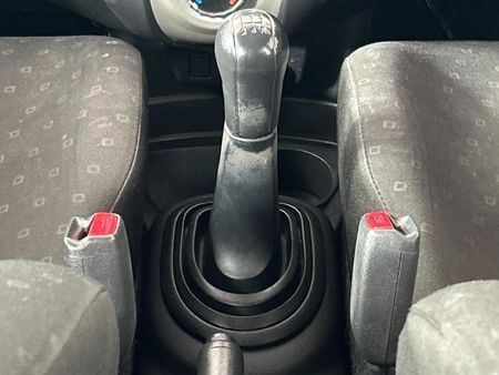 2007-Toyota-Yaris-T3-5-dr_11