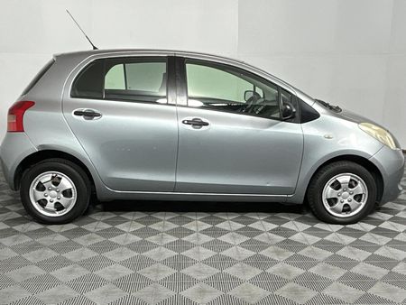 2007-Toyota-Yaris-T3-5-dr_3