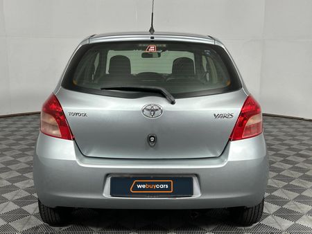 2007-Toyota-Yaris-T3-5-dr_4