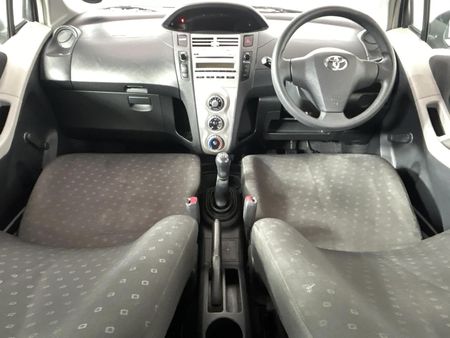 2007-Toyota-Yaris-T3-5-dr_6