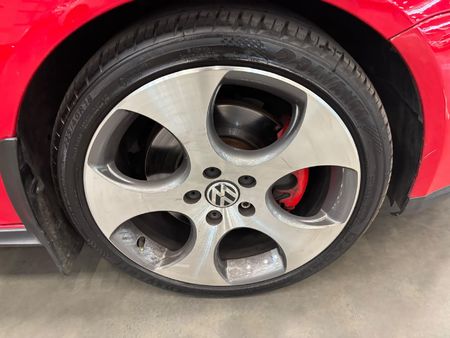 2007-Volkswagen-Golf-GTI-20T-FSI_8
