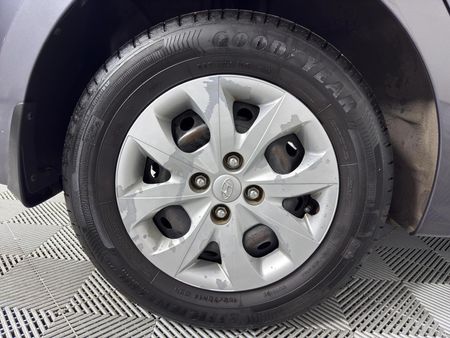 2017-Hyundai-i20-12-Motion_18