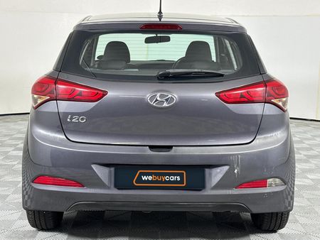 2017-Hyundai-i20-12-Motion_4