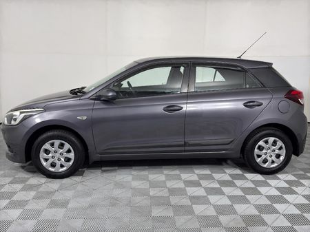 2017-Hyundai-i20-12-Motion_5