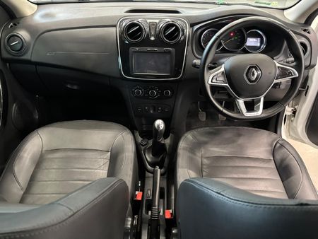 2019-Renault-Sandero-900T-Stepway-Dynamique_11
