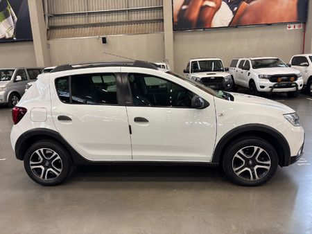 2019-Renault-Sandero-900T-Stepway-Dynamique_7