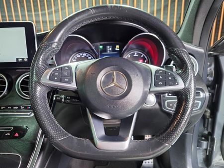 2015-Mercedes-Benz-GLC-250d_10
