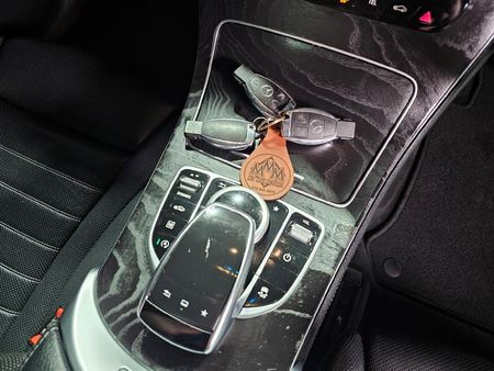 2015-Mercedes-Benz-GLC-250d_14