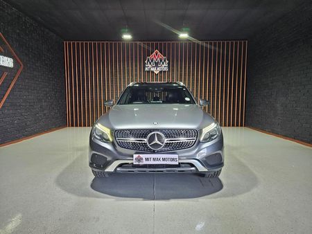 2015-Mercedes-Benz-GLC-250d_1