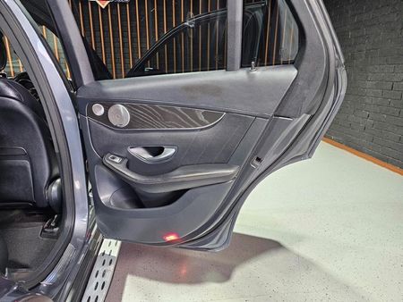 2015-Mercedes-Benz-GLC-250d_19