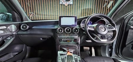 2015-Mercedes-Benz-GLC-250d_22
