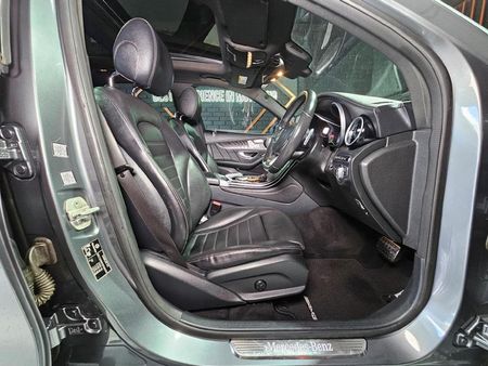 2015-Mercedes-Benz-GLC-250d_8