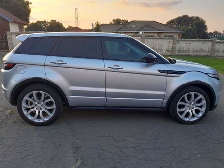 2015-Land-Rover-Range-Rover-Evoque-22-SD4-Dynamic_9