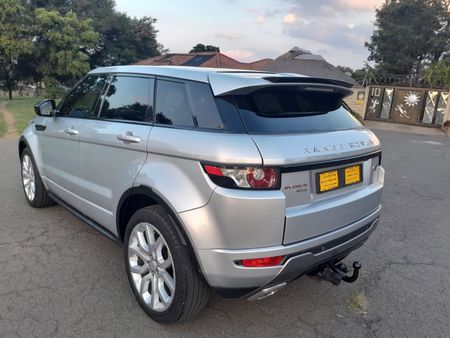 2015-Land-Rover-Range-Rover-Evoque-22-SD4-Dynamic_10
