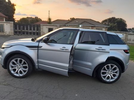 2015-Land-Rover-Range-Rover-Evoque-22-SD4-Dynamic_6