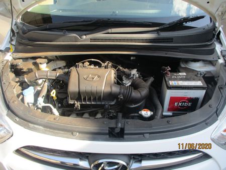 2015-Hyundai-i10-11-GLS-Motion_7