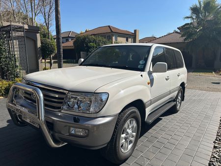 2005-Toyota-Land-Cruiser-100-47-V8-Auto_1