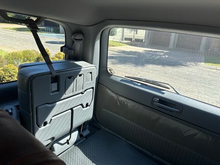 2005-Toyota-Land-Cruiser-100-47-V8-Auto_8
