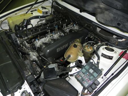 1987-BMW-M5-Ac-Ps-e28_22