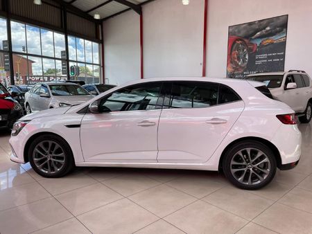 2018-Renault-Megane-IV-12T-GT-Line-Auto-5-dr_5