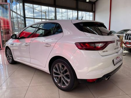 2018-Renault-Megane-IV-12T-GT-Line-Auto-5-dr_8