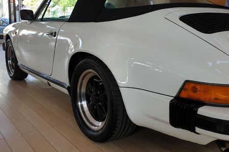 1983-Porsche-911-Cabriolet_13