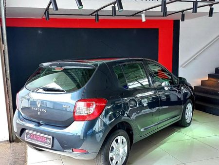 2016-Renault-Sandero-900T-Expression_2