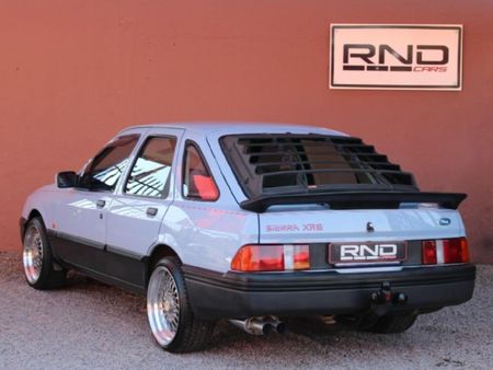 1985-Ford-Sierra-XR6_2