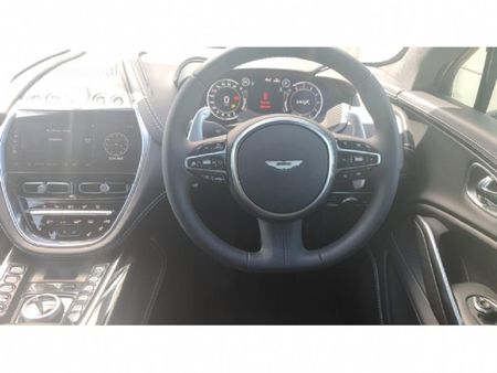 2021-Aston-Martin-DBX-40T_13