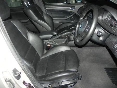 2004-BMW-3-Series-320i_9