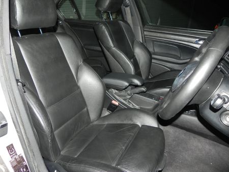 2004-BMW-3-Series-320i_10