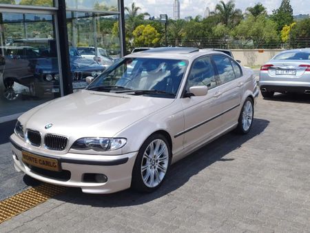 2004-BMW-3-Series-320i_2