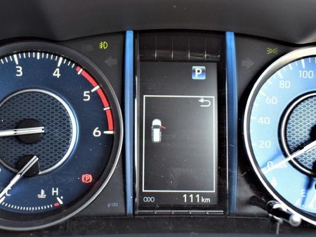 2022-Toyota-Fortuner-28-GD-6-Raised-Body-Auto_14