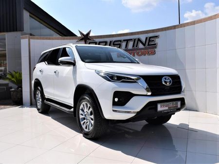 2022-Toyota-Fortuner-28-GD-6-Raised-Body-Auto_1