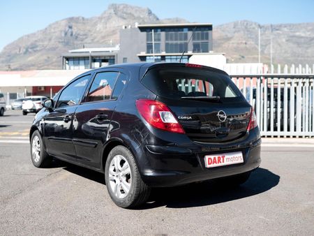 2008-Opel-Corsa-14-Enjoy-Auto-5-dr_2